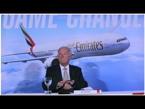 Emirates airlines orders 40 boeing 787s in $15b deal