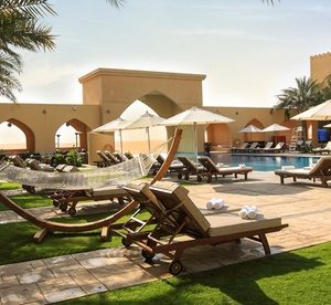 Abu Dhabi: Up to 2-Night 4* Stay with Meals