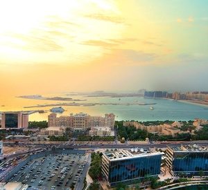 Dubai Marina: Apartment Stay for Four