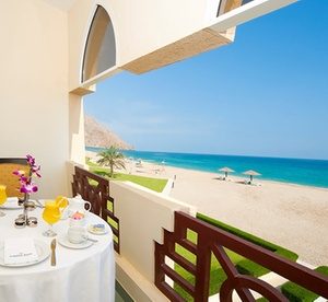 Oman: 1- or 2-Night 4* Stay for Two