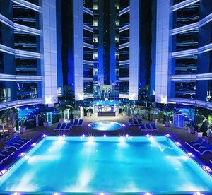 Dubai: Up to 1-Month 5* Stay